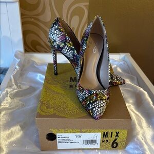 Mix No. 6 Black and Pink Heels